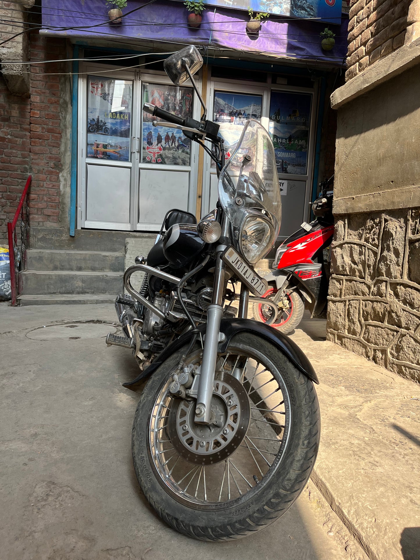 Avenger 220 Cruise – Highway Comfort King