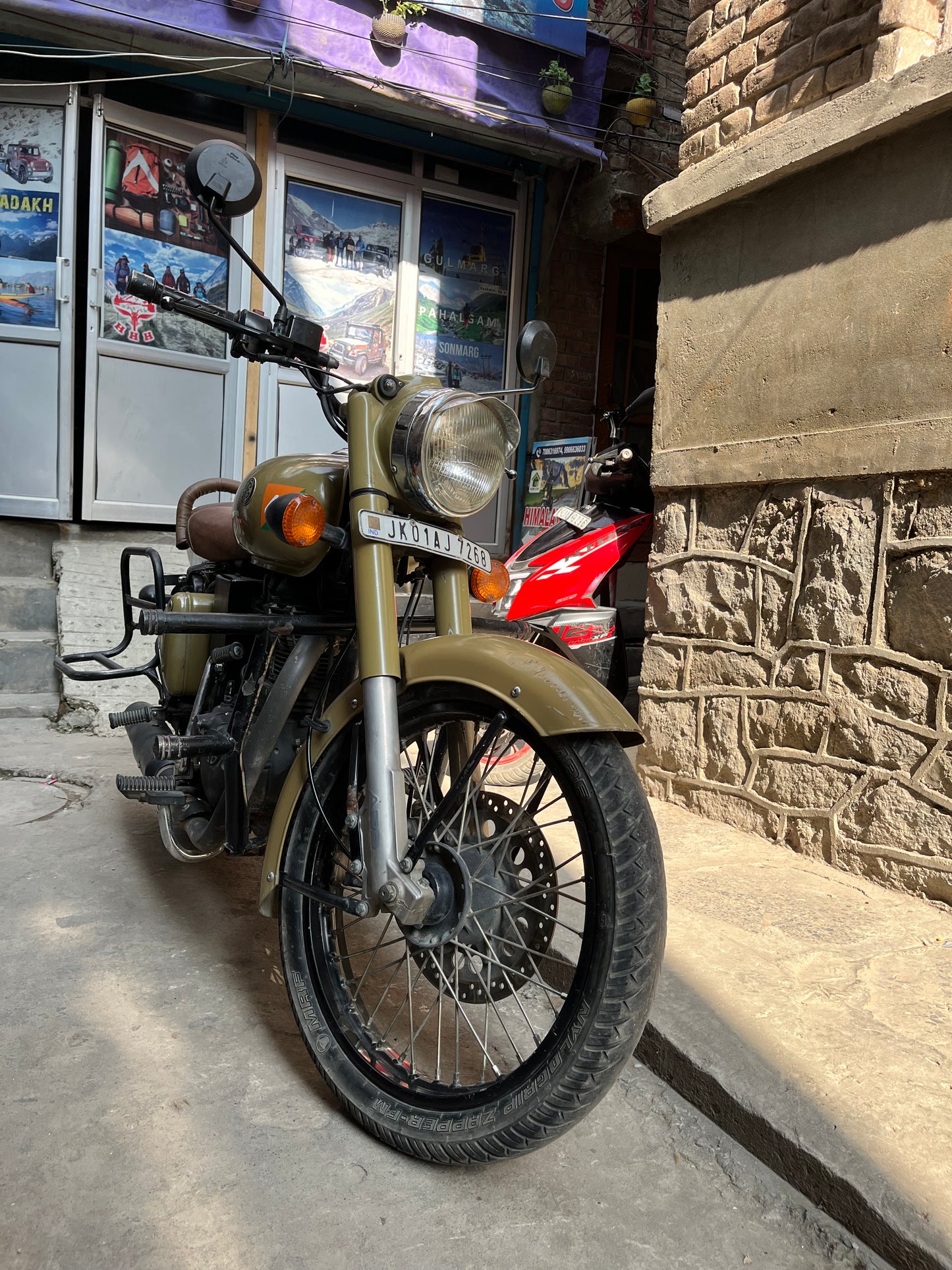 Royal Enfield Classic 350 Vintage – Heritage Collector’s Ride