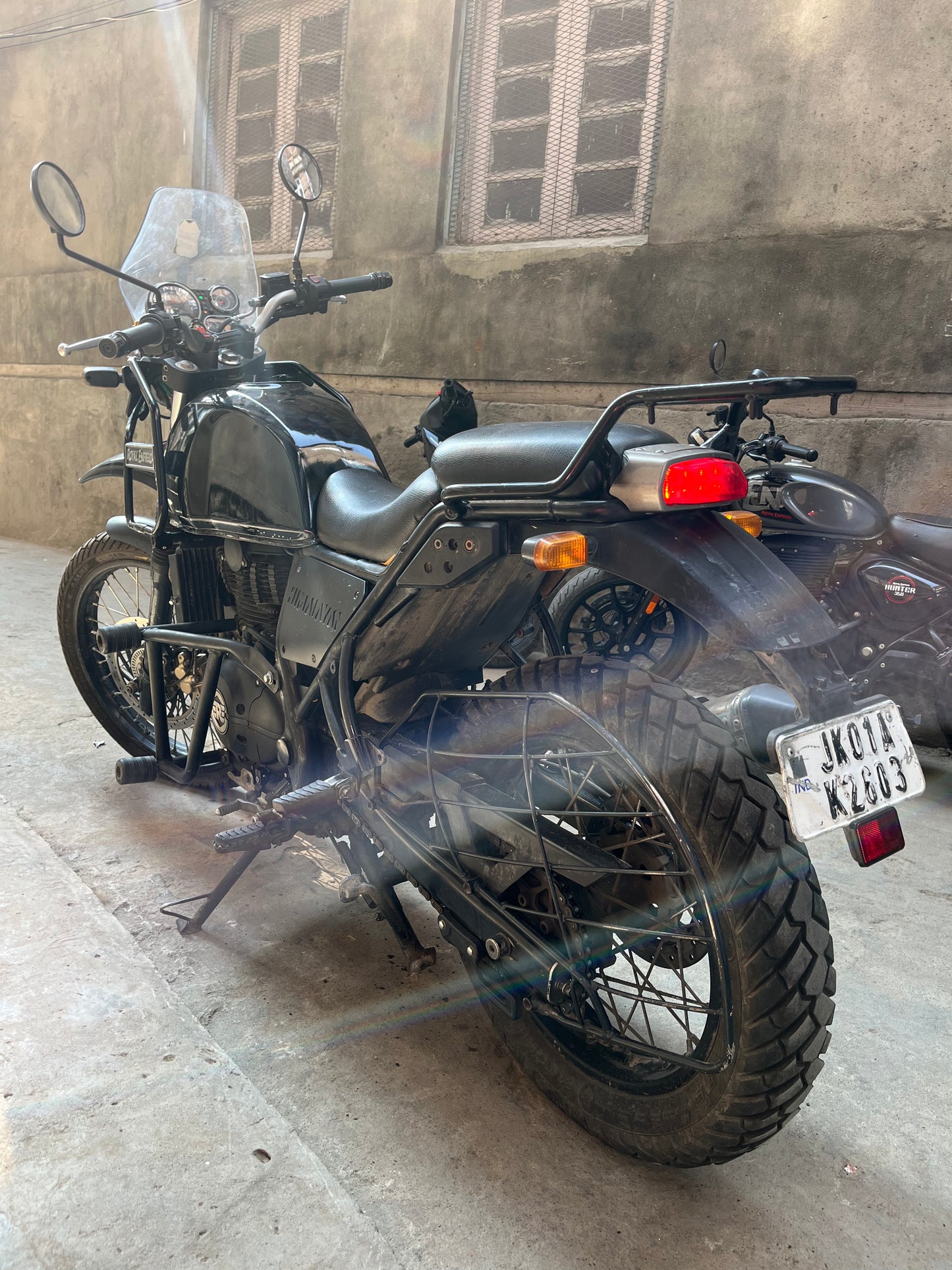 Royal Enfield Himalayan 411cc – Adventure Ready