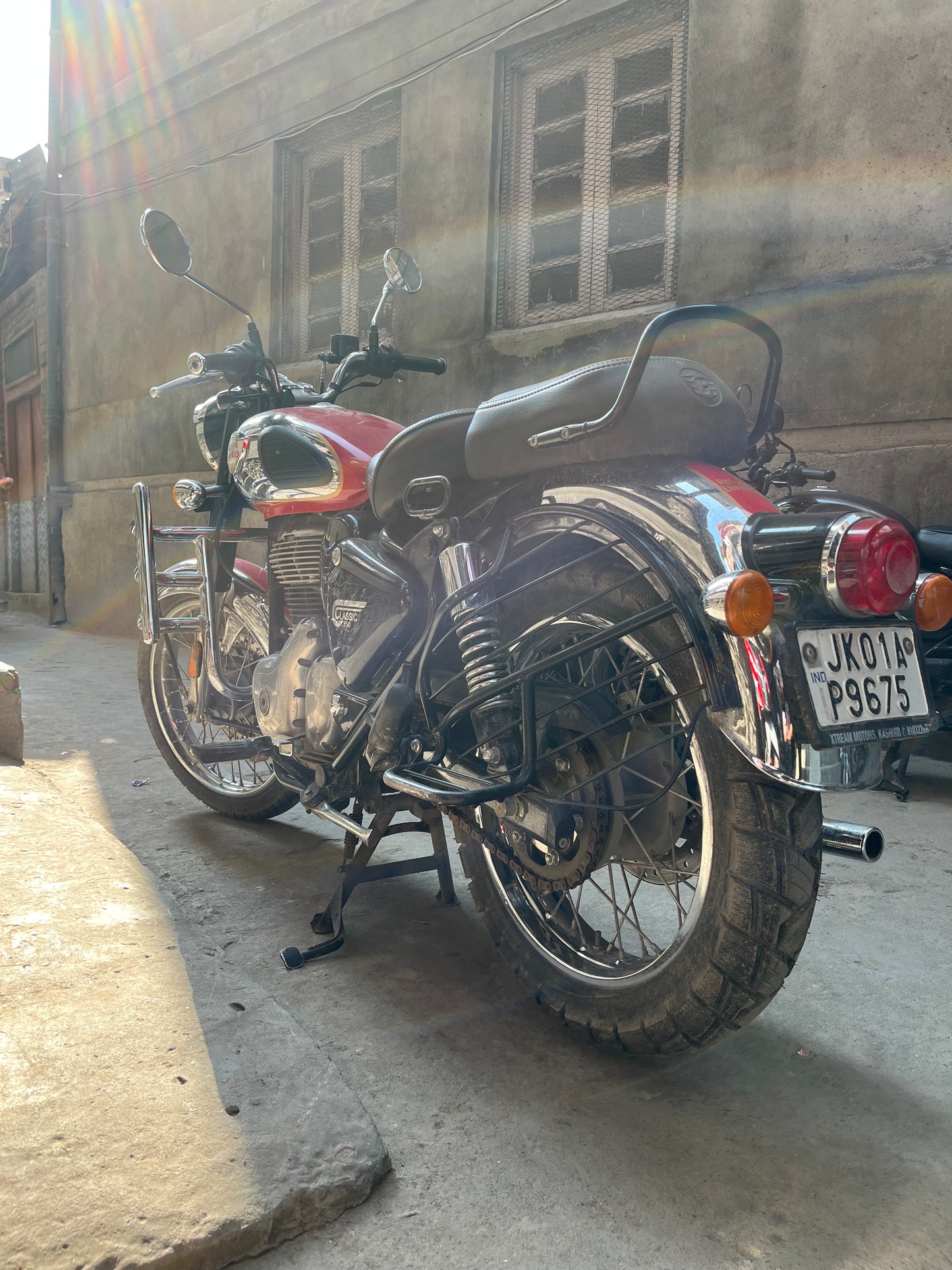Royal Enfield Classic 350 Reborn – Timeless Cruiser